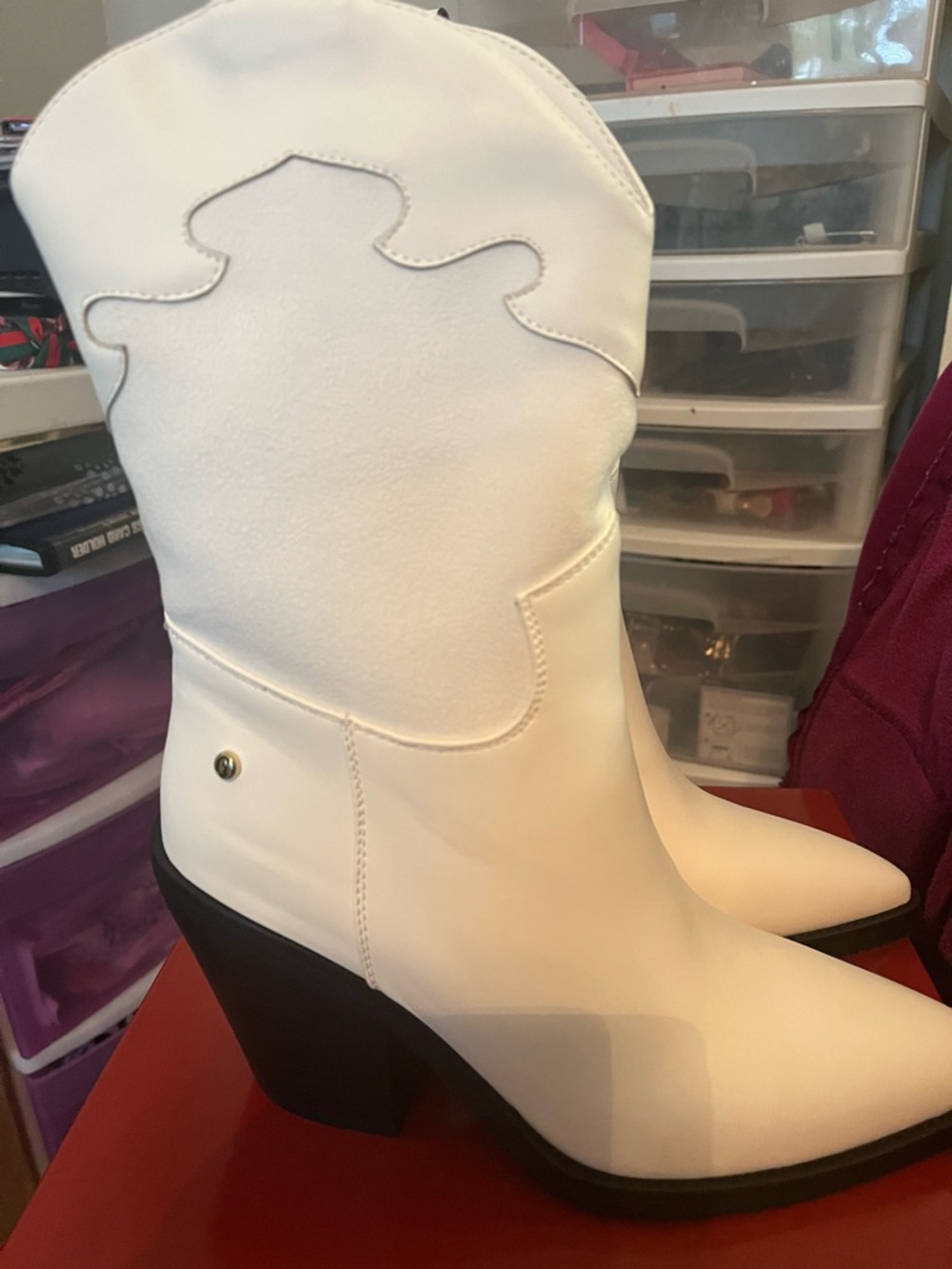 GUESS White Western-Inspired Mid-Calf Heeled Boots